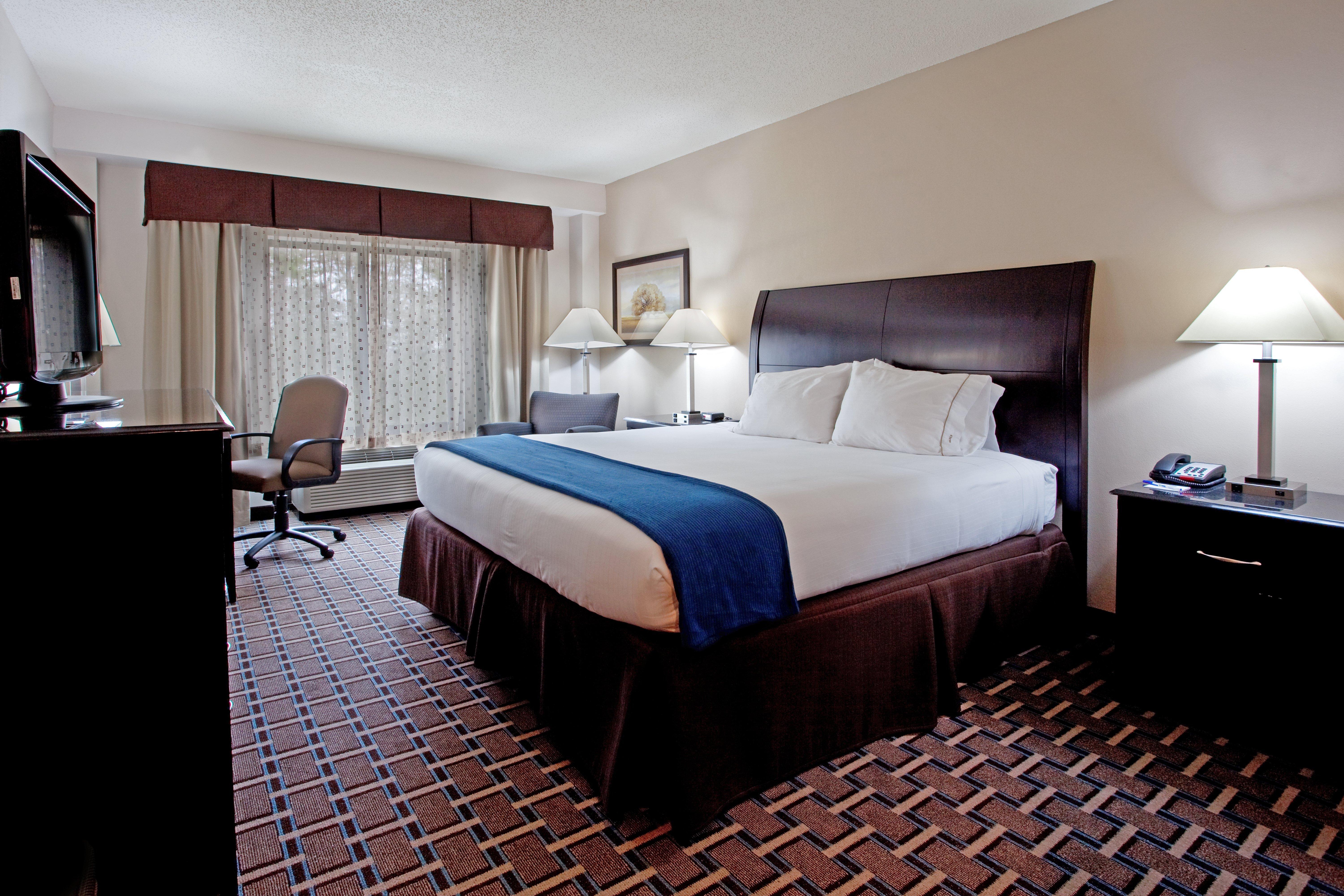 Holiday Inn Express Hotel & Suites Hope Mills-Fayetteville Airport, An Ihg Hotel Екстериор снимка